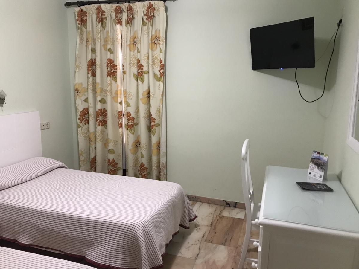 Hostal Rio De Oro 알칼라 라 레알 외부 사진