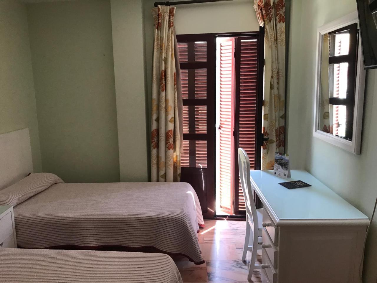 Hostal Rio De Oro 알칼라 라 레알 외부 사진