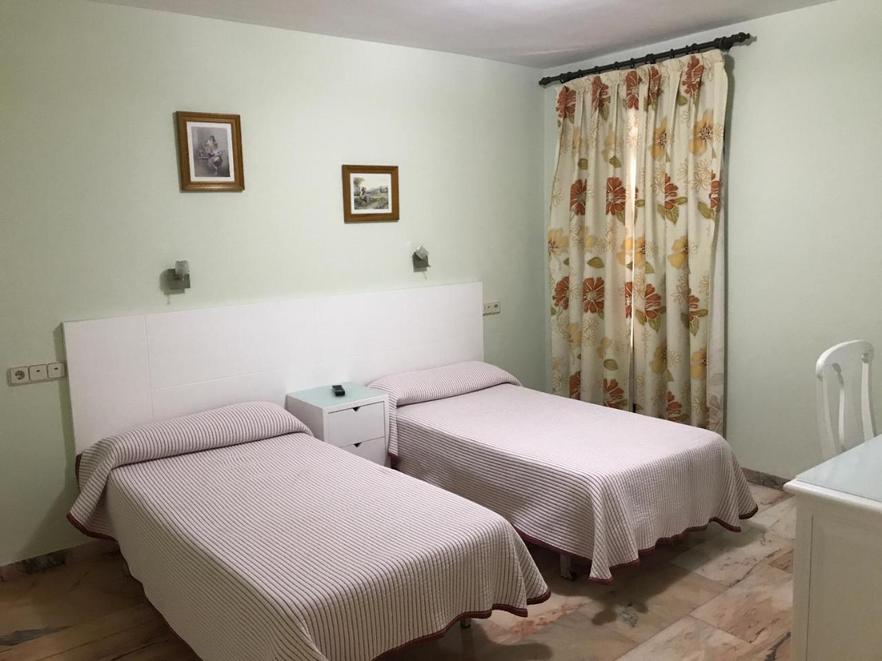 Hostal Rio De Oro 알칼라 라 레알 외부 사진